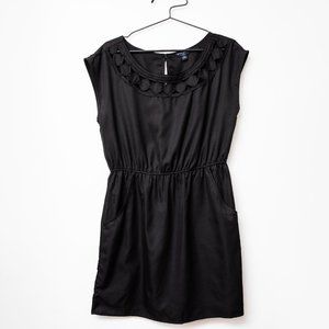 Banana Republic LBD with cutouts and pockets CUTE